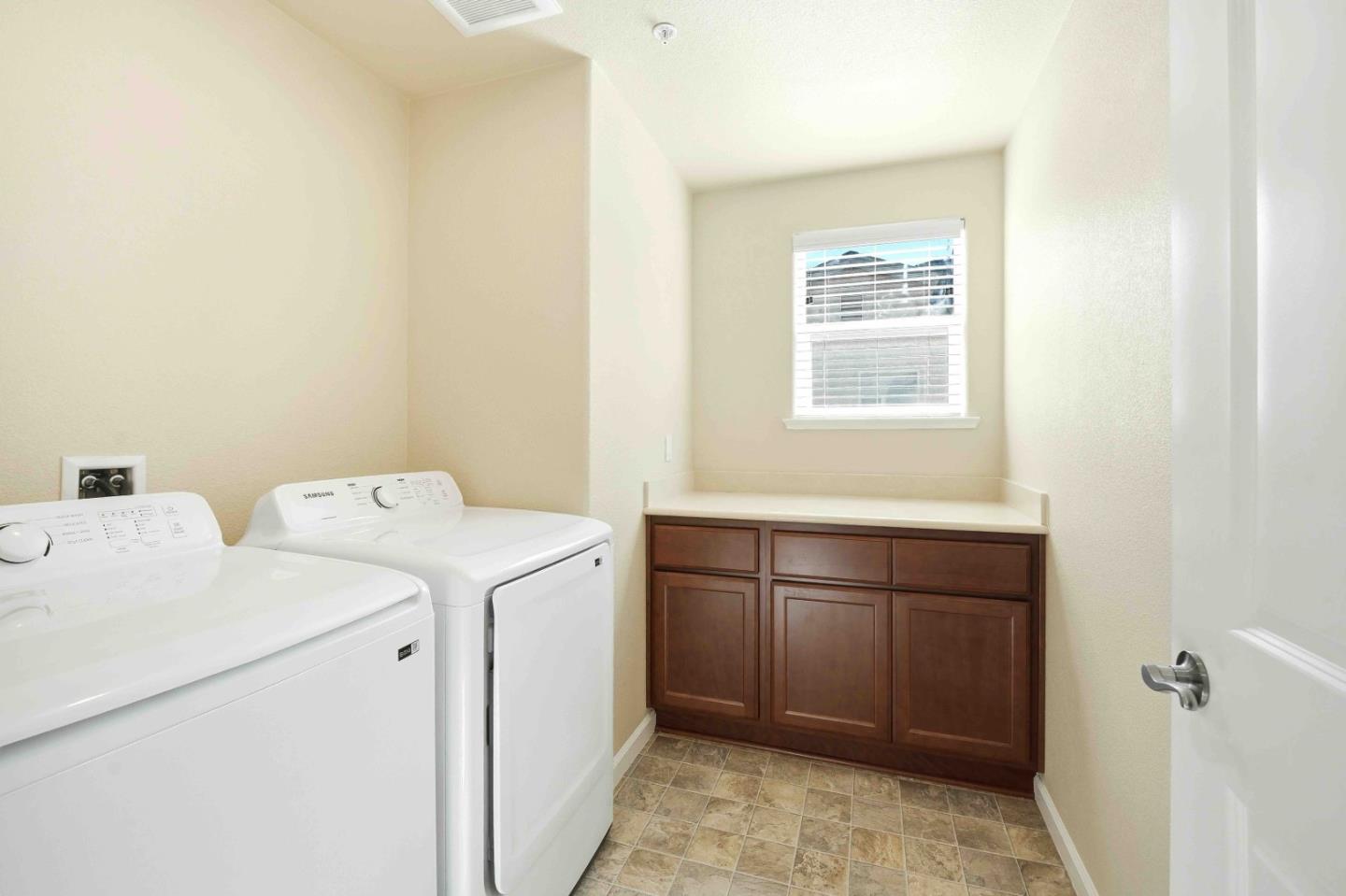 Detail Gallery Image 21 of 29 For 452 Liberty Ct, Soledad,  CA 93960 - 4 Beds | 2/1 Baths