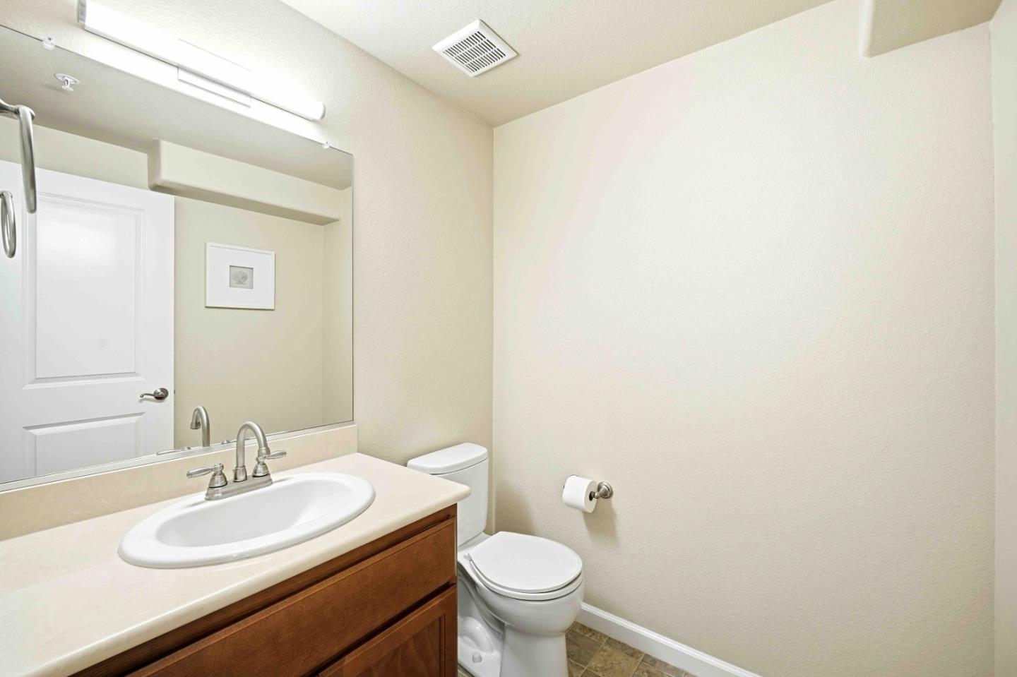 Detail Gallery Image 9 of 29 For 452 Liberty Ct, Soledad,  CA 93960 - 4 Beds | 2/1 Baths