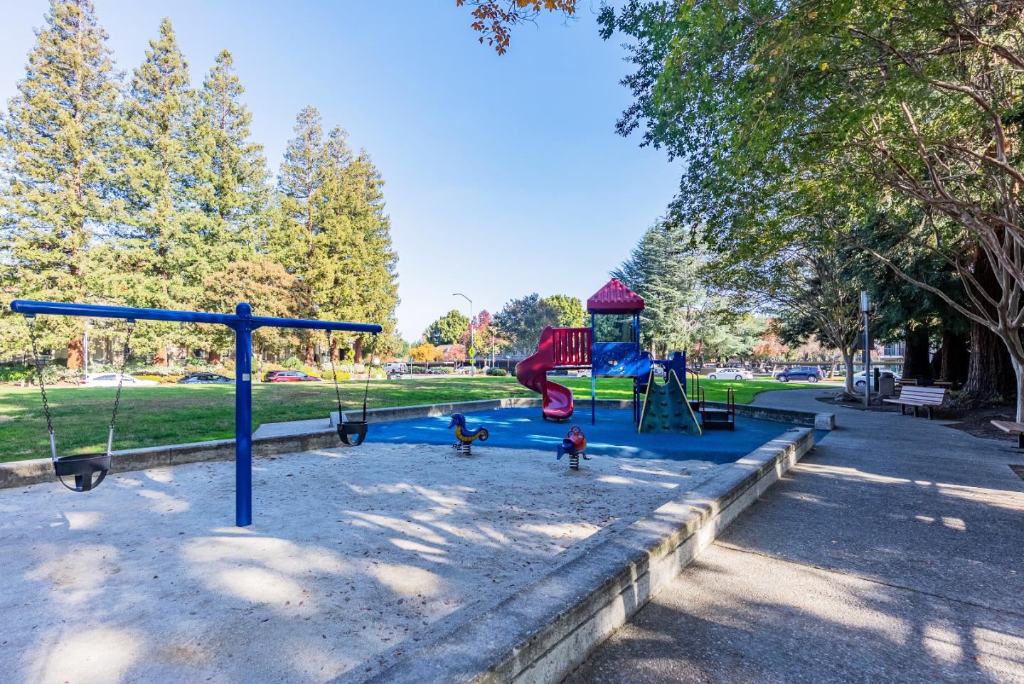 Detail Gallery Image 15 of 15 For 998 La Mesa Ter #D,  Sunnyvale,  CA 94086 - 3 Beds | 3 Baths