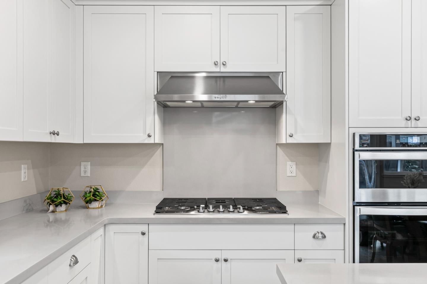 Detail Gallery Image 11 of 39 For 6745 Guitarfish Way, Newark,  CA 94560 - 4 Beds | 3 Baths