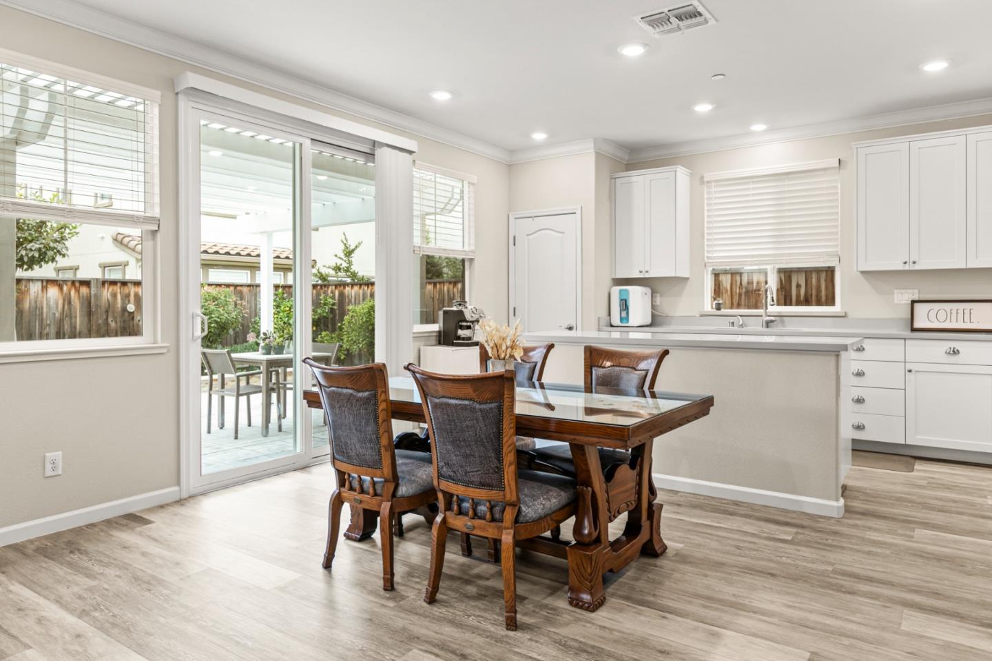 Detail Gallery Image 15 of 39 For 6745 Guitarfish Way, Newark,  CA 94560 - 4 Beds | 3 Baths