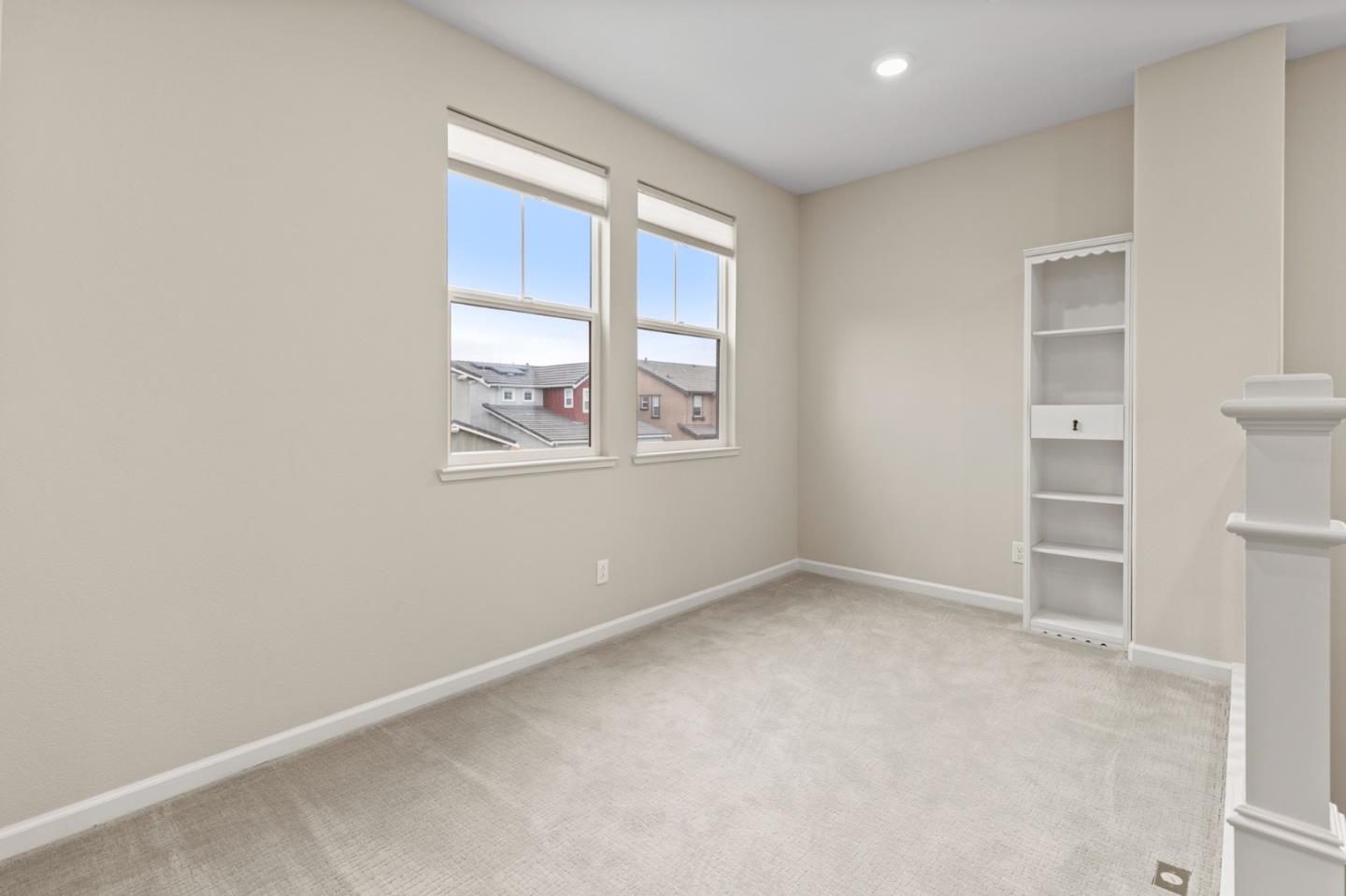 Detail Gallery Image 21 of 39 For 6745 Guitarfish Way, Newark,  CA 94560 - 4 Beds | 3 Baths