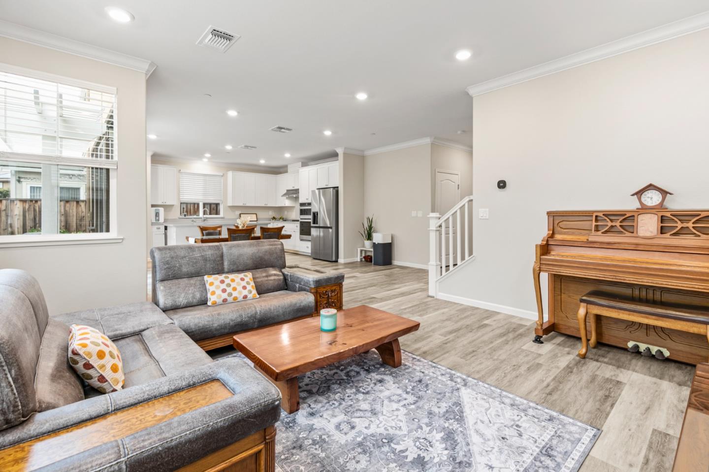 Detail Gallery Image 6 of 39 For 6745 Guitarfish Way, Newark,  CA 94560 - 4 Beds | 3 Baths