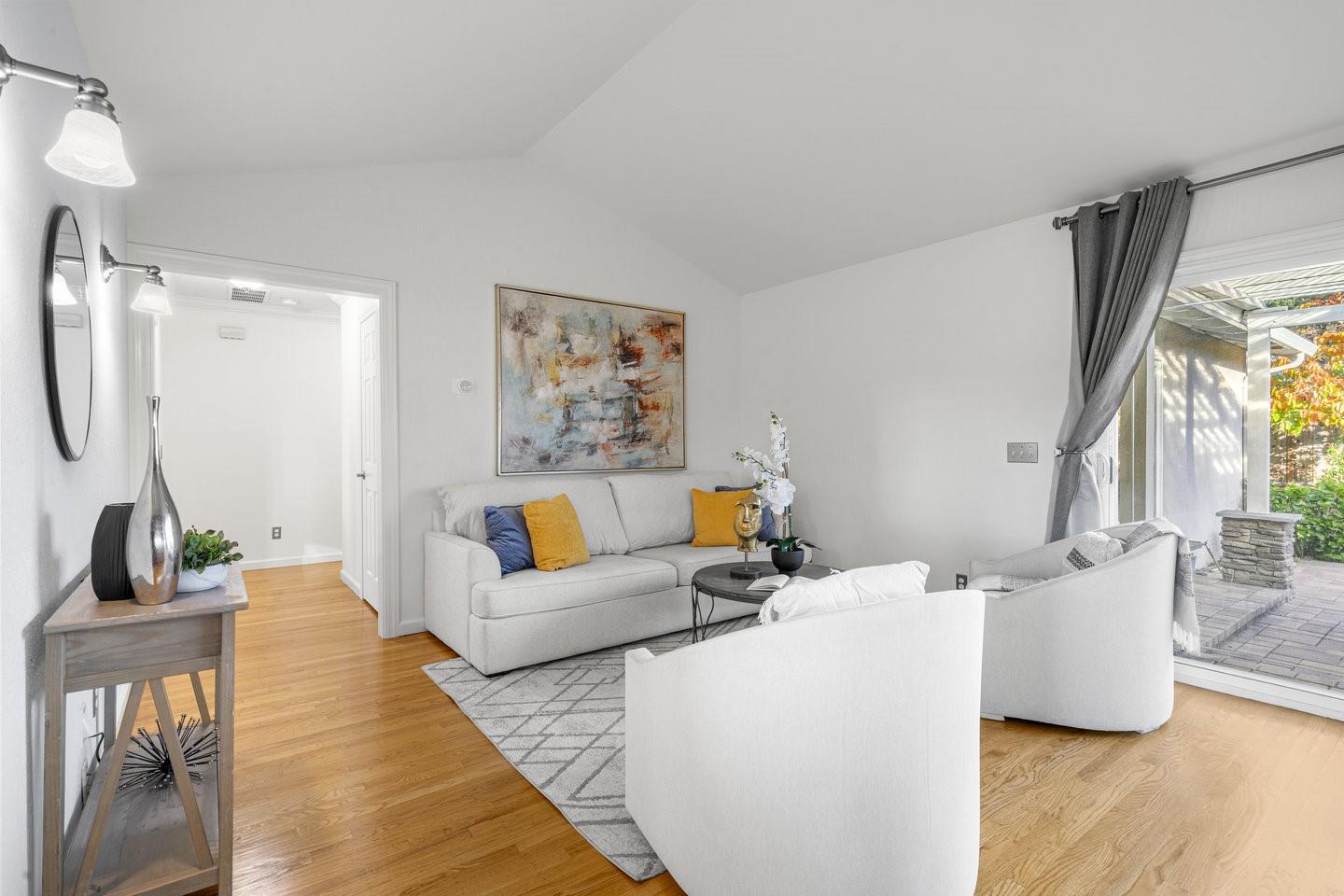 Detail Gallery Image 18 of 58 For 2741 Doverton Sq, Mountain View,  CA 94040 - 4 Beds | 2/1 Baths