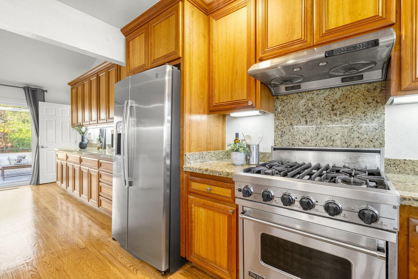 Detail Gallery Image 22 of 58 For 2741 Doverton Sq, Mountain View,  CA 94040 - 4 Beds | 2/1 Baths