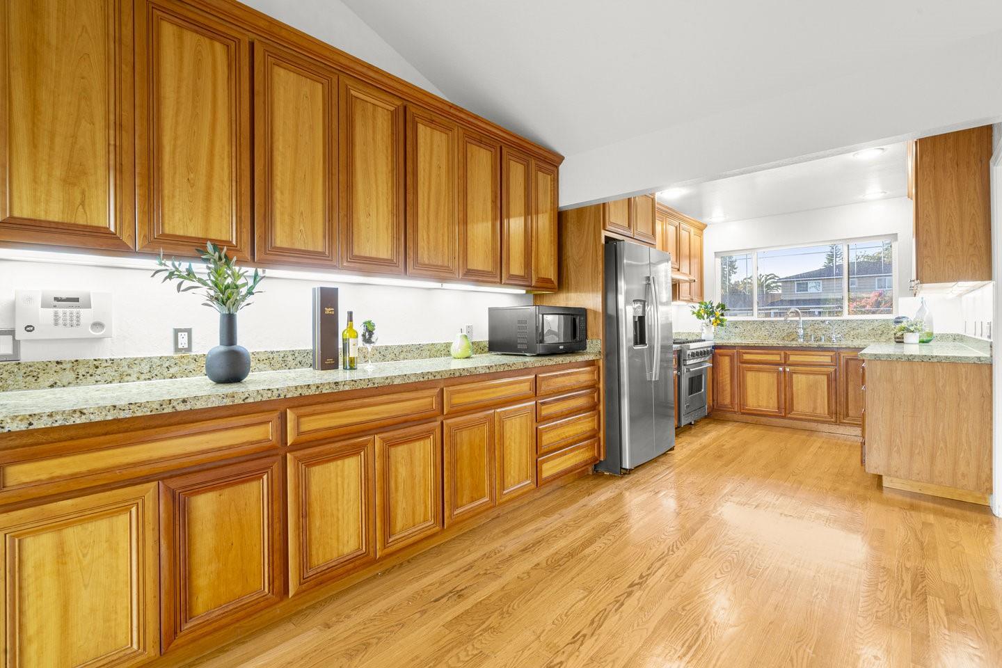 Detail Gallery Image 24 of 58 For 2741 Doverton Sq, Mountain View,  CA 94040 - 4 Beds | 2/1 Baths