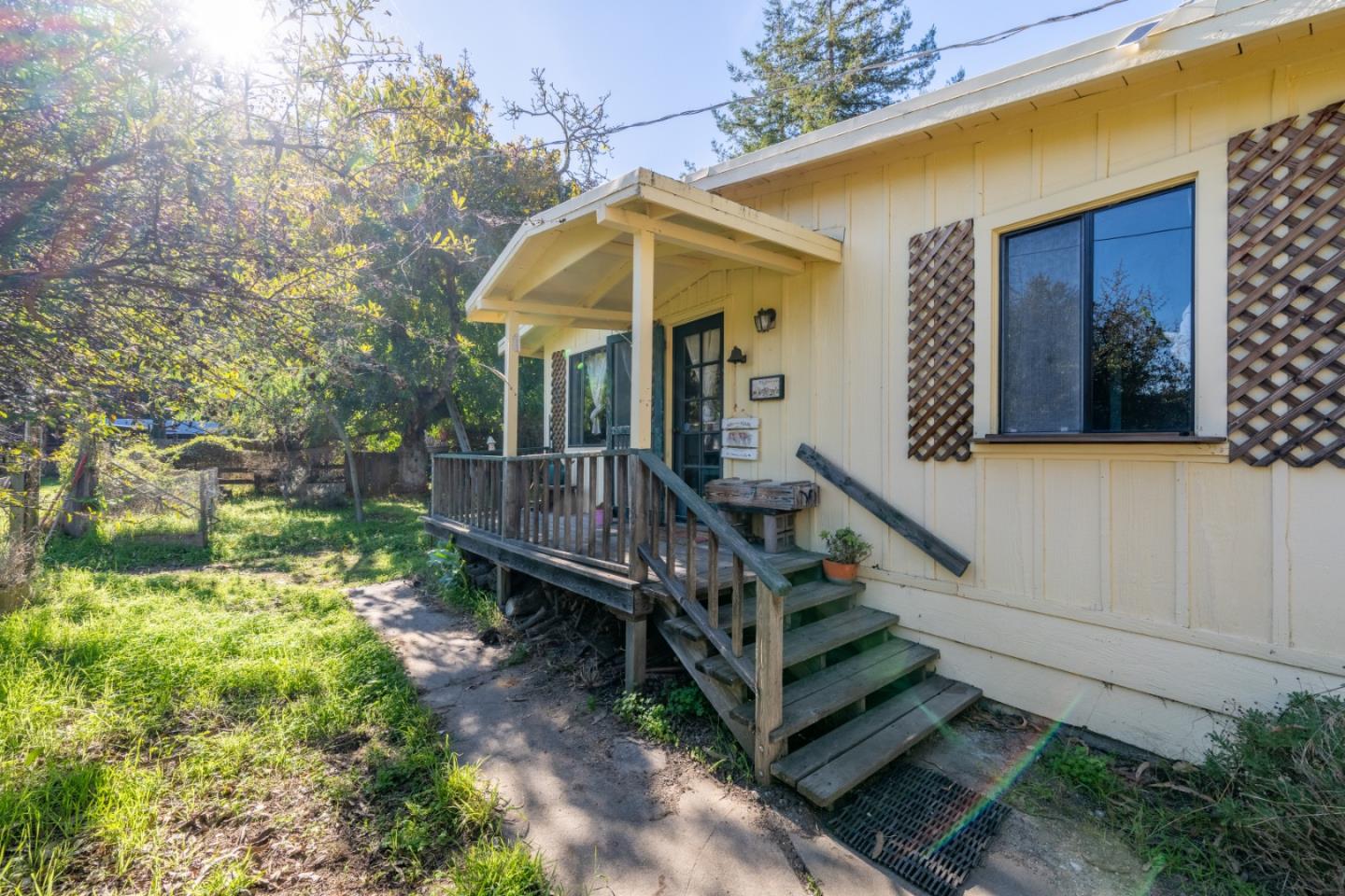 Detail Gallery Image 14 of 30 For 27415 Schulte Rd, Carmel,  CA 93923 - 3 Beds | 3 Baths