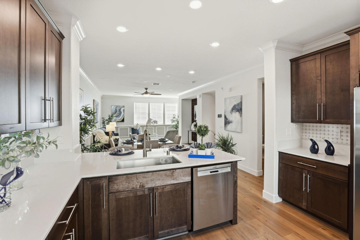 Detail Gallery Image 14 of 42 For 17985 Cantabria Ln, Morgan Hill,  CA 95037 - 3 Beds | 2/1 Baths