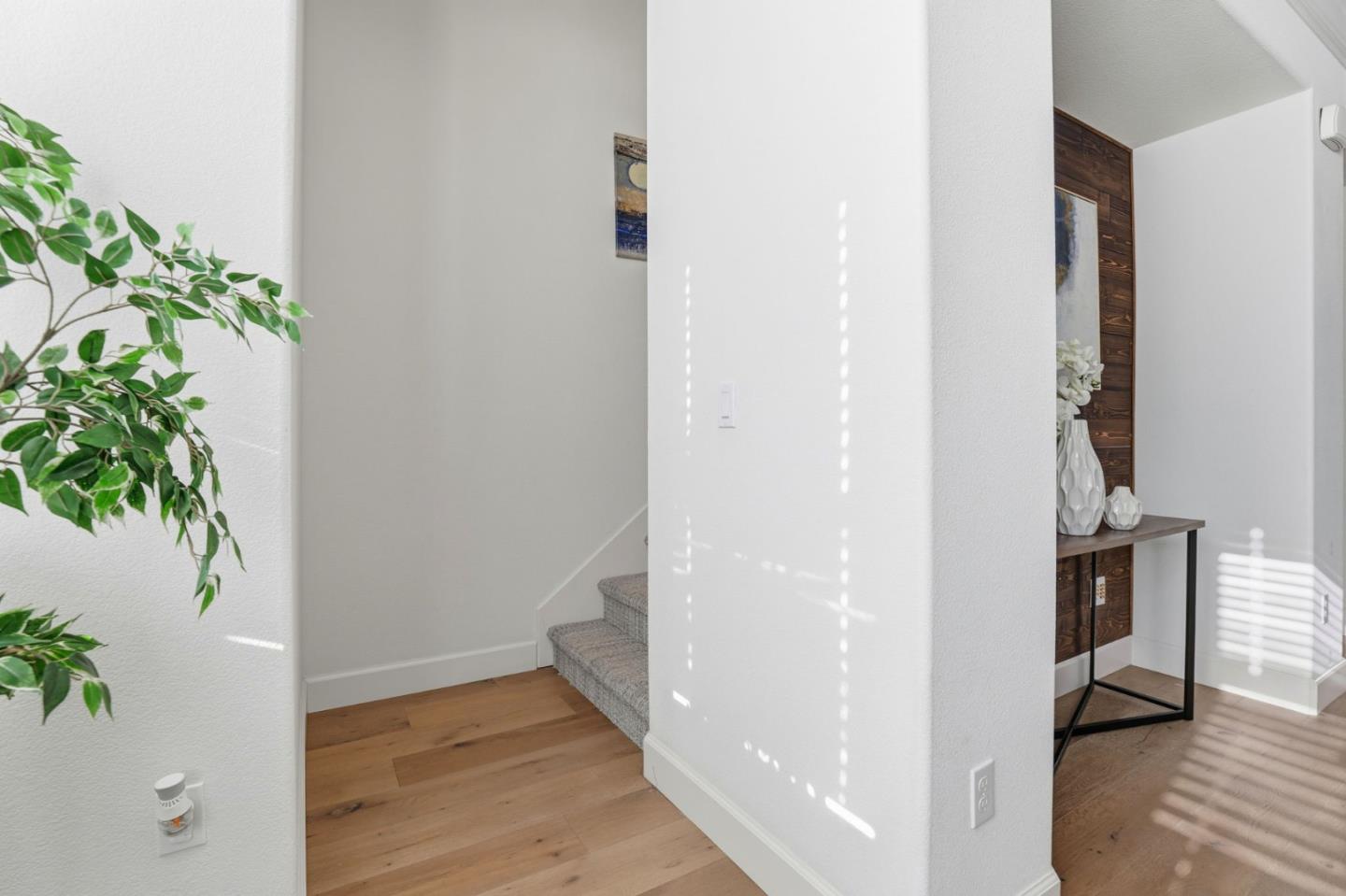 Detail Gallery Image 21 of 42 For 17985 Cantabria Ln, Morgan Hill,  CA 95037 - 3 Beds | 2/1 Baths