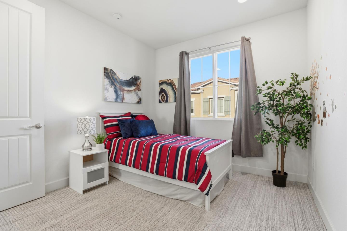 Detail Gallery Image 26 of 42 For 17985 Cantabria Ln, Morgan Hill,  CA 95037 - 3 Beds | 2/1 Baths