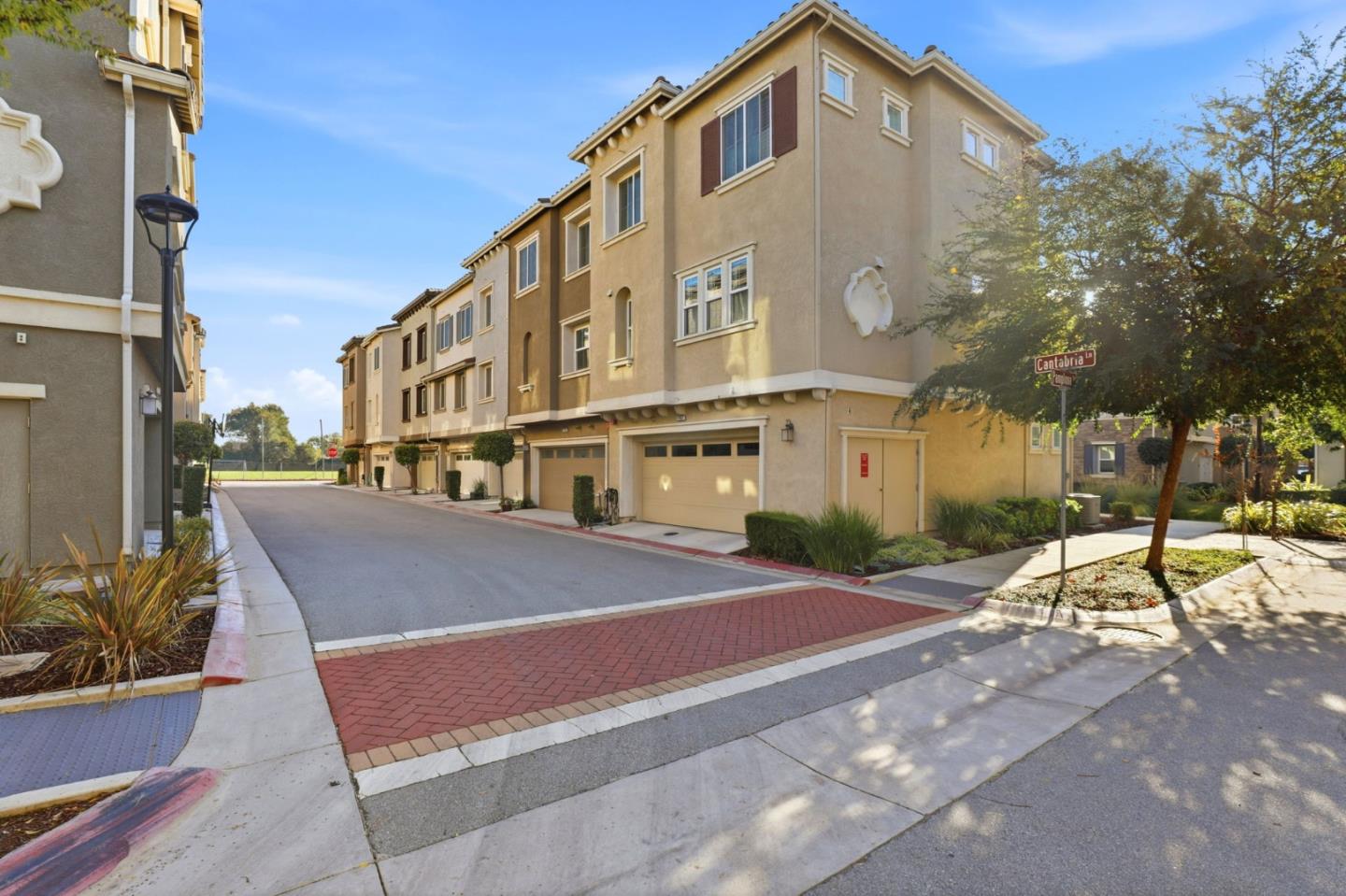 Detail Gallery Image 40 of 42 For 17985 Cantabria Ln, Morgan Hill,  CA 95037 - 3 Beds | 2/1 Baths