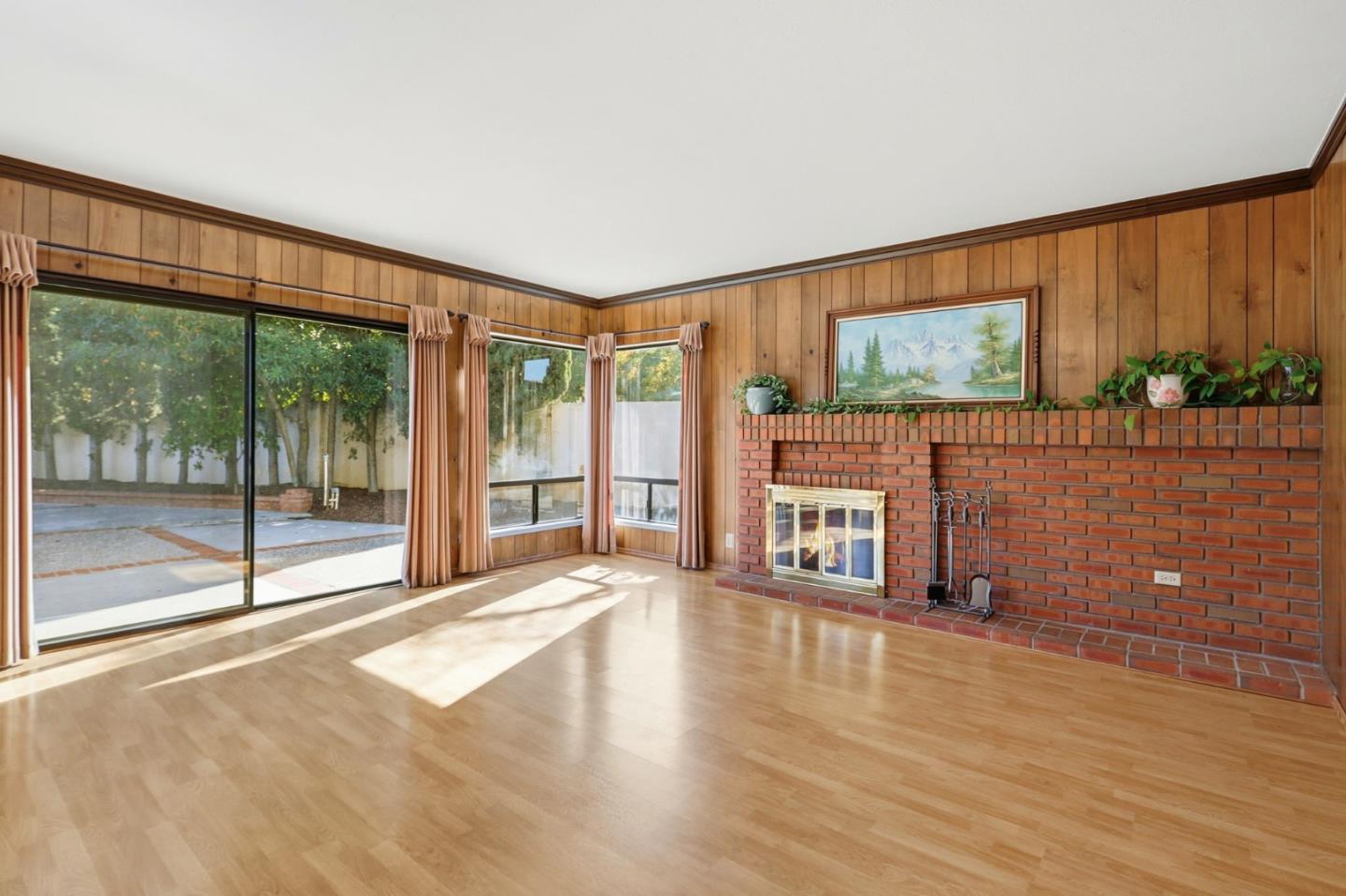 Detail Gallery Image 12 of 56 For 5948 Garlough Dr, San Jose,  CA 95123 - 4 Beds | 3 Baths