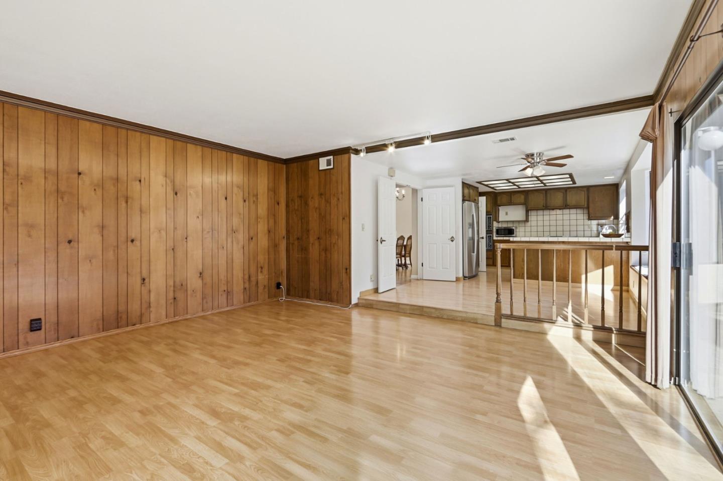 Detail Gallery Image 14 of 56 For 5948 Garlough Dr, San Jose,  CA 95123 - 4 Beds | 3 Baths