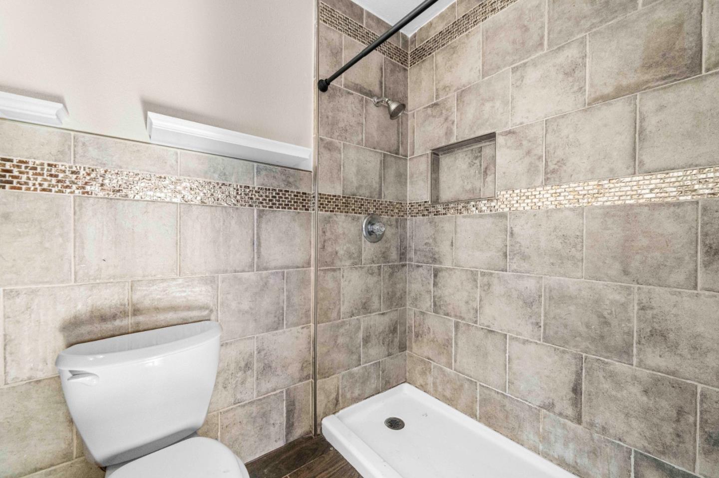 Detail Gallery Image 11 of 26 For 1497 Mount Lassen Dr, San Jose,  CA 95127 - 3 Beds | 2 Baths