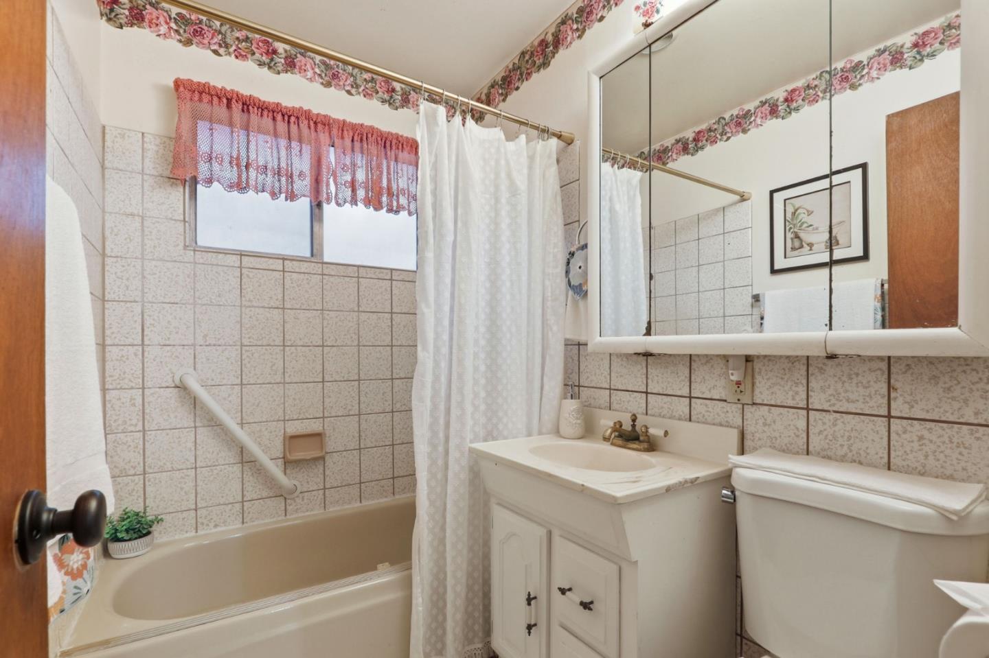 Detail Gallery Image 33 of 45 For 10614 Merriman Rd, Cupertino,  CA 95014 - 3 Beds | 1 Baths