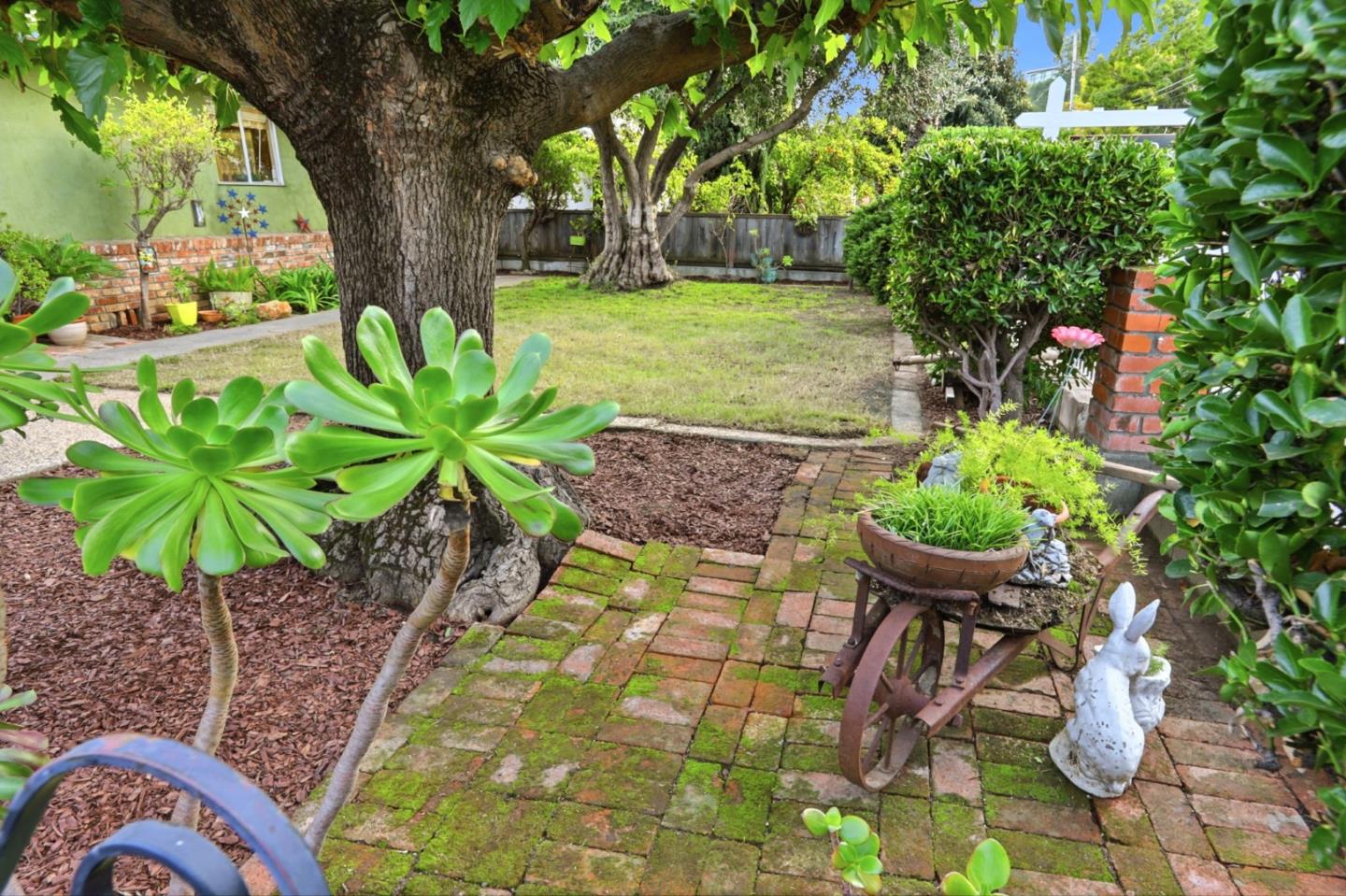 Detail Gallery Image 36 of 45 For 10614 Merriman Rd, Cupertino,  CA 95014 - 3 Beds | 1 Baths