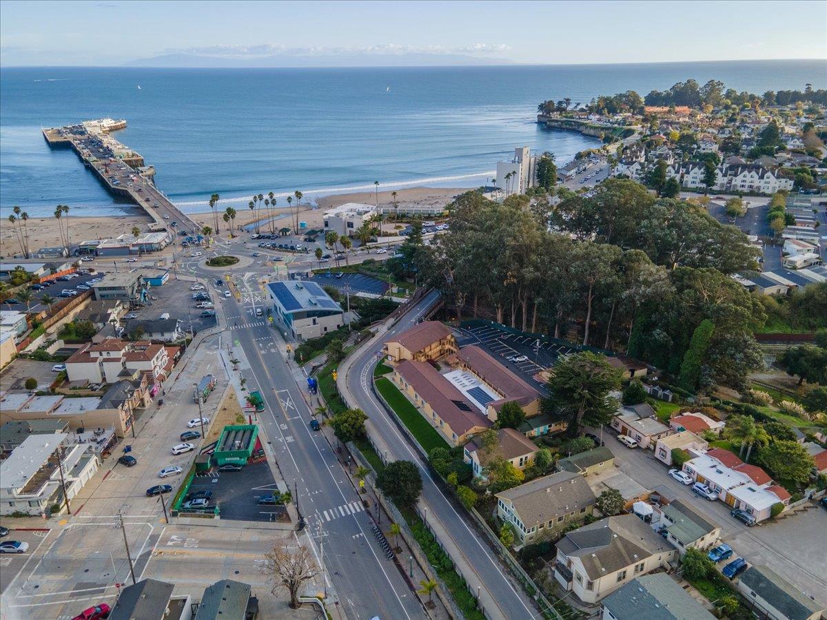 Detail Gallery Image 5 of 19 For 116 W Cliff Dr, Santa Cruz,  CA 95060 - – Beds | – Baths