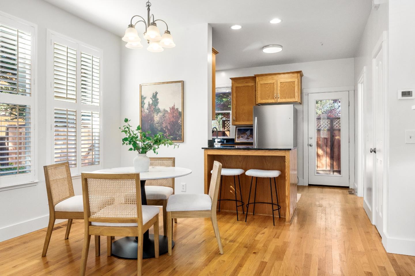 Detail Gallery Image 10 of 44 For 242 Cypress Park, Santa Cruz,  CA 95060 - 2 Beds | 1/1 Baths