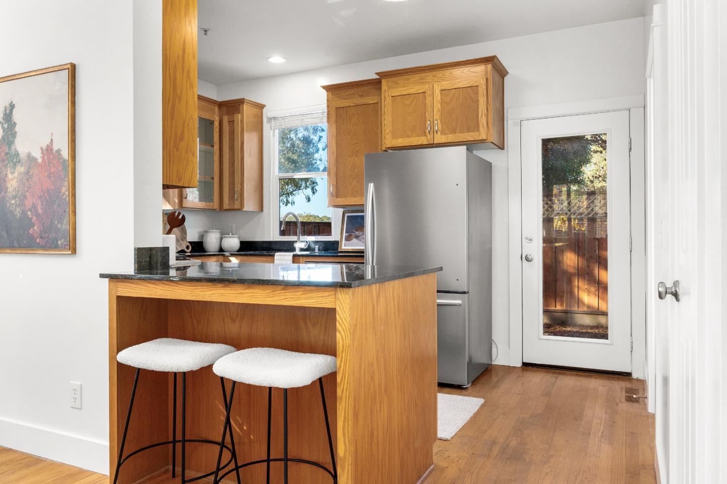 Detail Gallery Image 11 of 44 For 242 Cypress Park, Santa Cruz,  CA 95060 - 2 Beds | 1/1 Baths