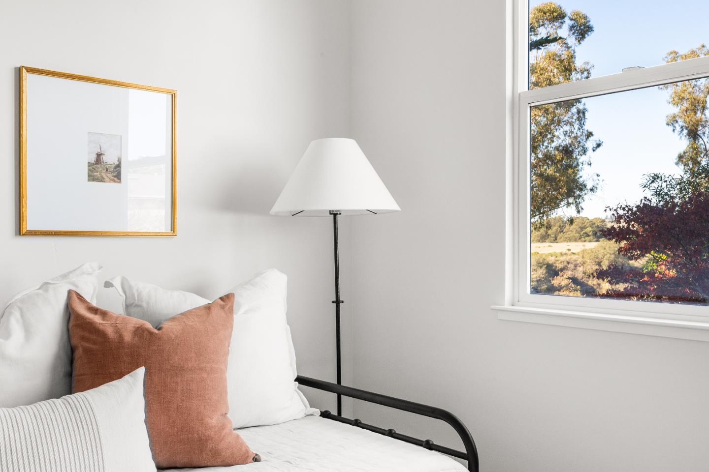 Detail Gallery Image 24 of 44 For 242 Cypress Park, Santa Cruz,  CA 95060 - 2 Beds | 1/1 Baths