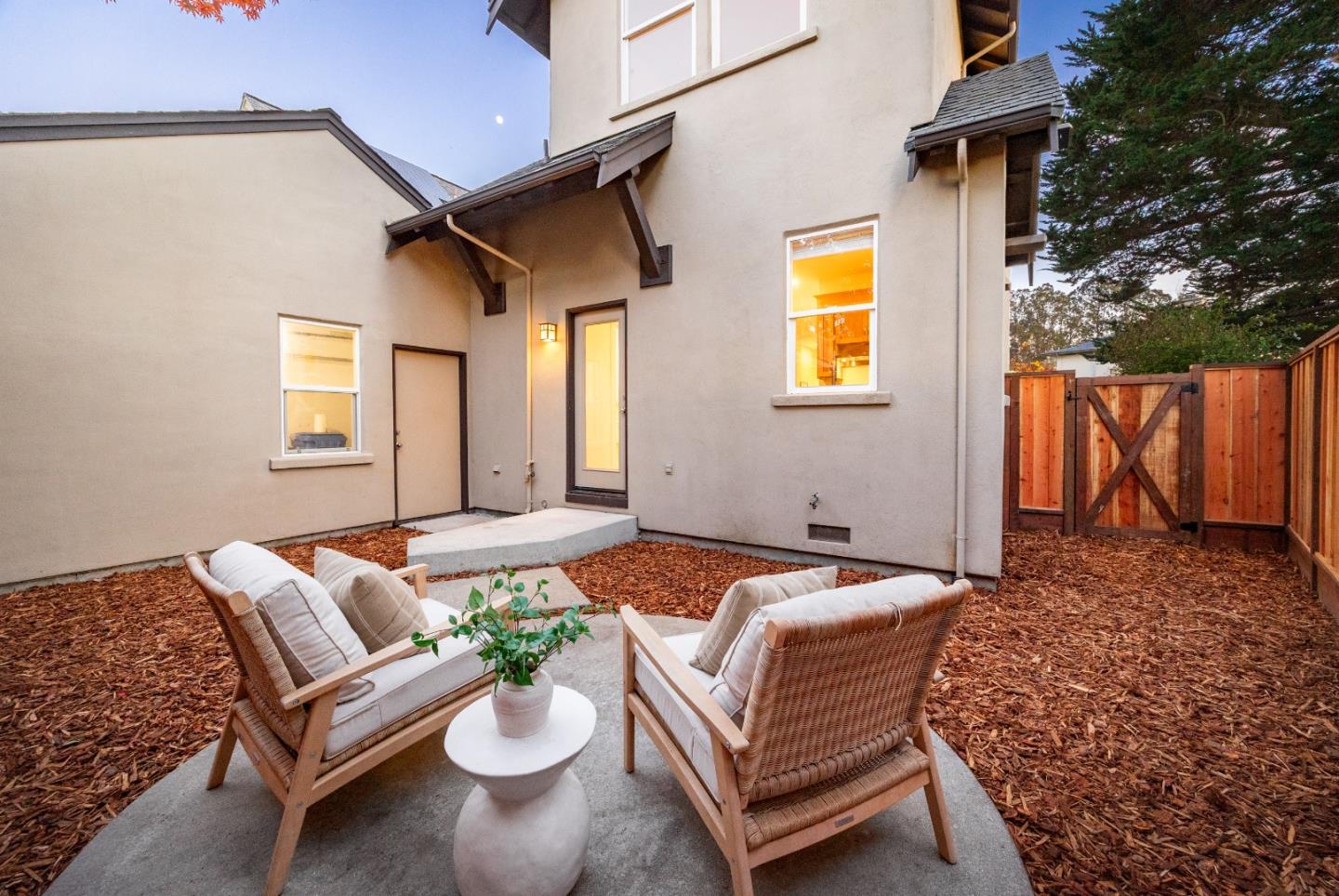 Detail Gallery Image 35 of 44 For 242 Cypress Park, Santa Cruz,  CA 95060 - 2 Beds | 1/1 Baths