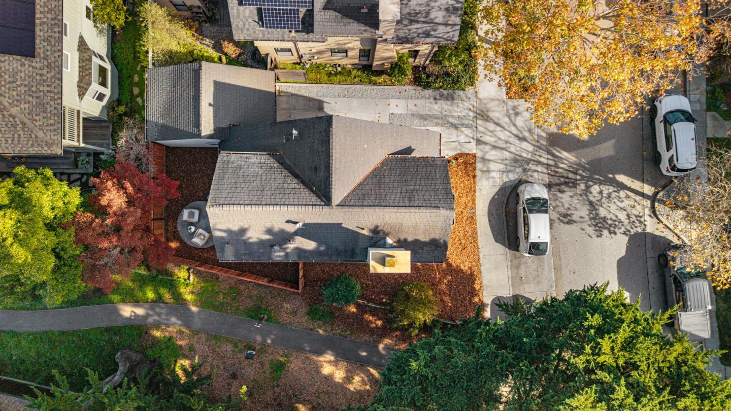 Detail Gallery Image 40 of 44 For 242 Cypress Park, Santa Cruz,  CA 95060 - 2 Beds | 1/1 Baths