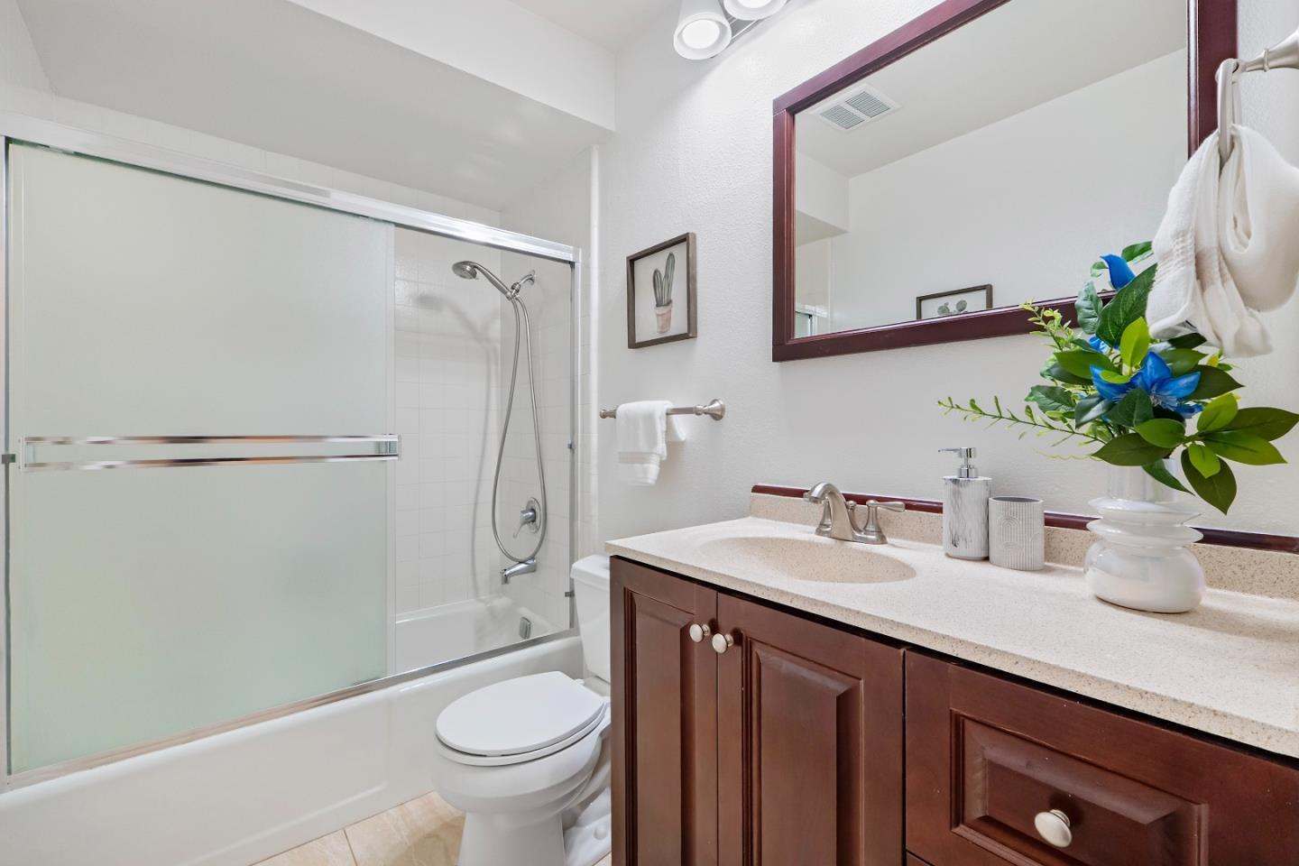 Detail Gallery Image 10 of 13 For 14664 Springer Ave, Saratoga,  CA 95070 - 3 Beds | 2/1 Baths