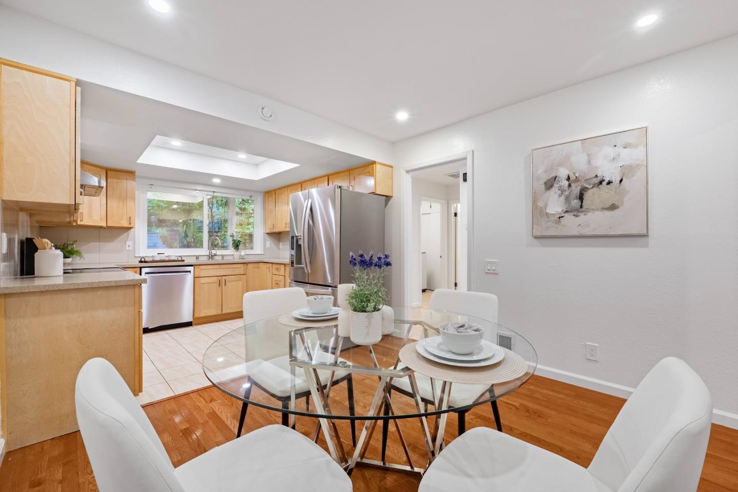 Detail Gallery Image 5 of 13 For 14664 Springer Ave, Saratoga,  CA 95070 - 3 Beds | 2/1 Baths