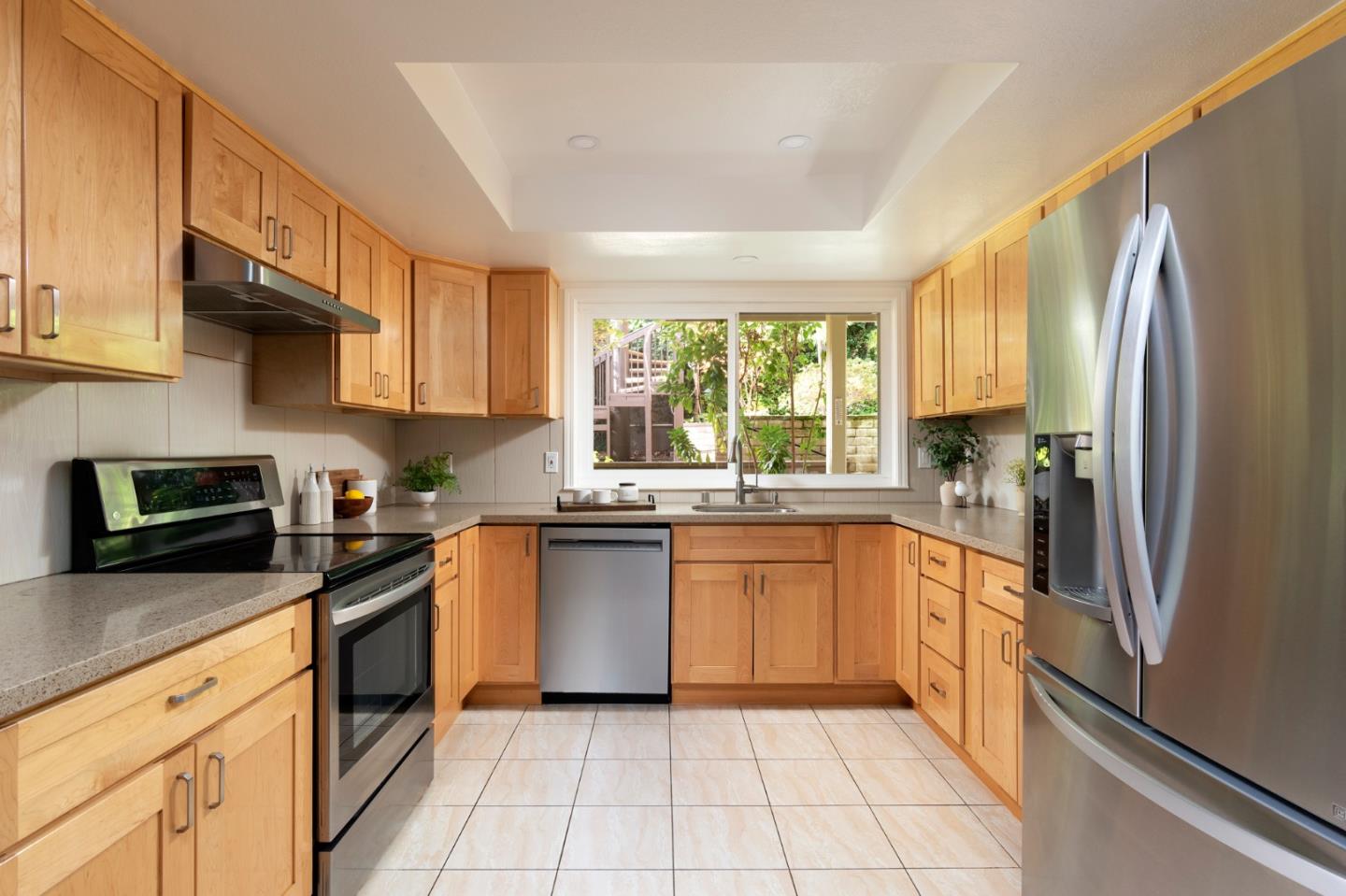 Detail Gallery Image 6 of 13 For 14664 Springer Ave, Saratoga,  CA 95070 - 3 Beds | 2/1 Baths