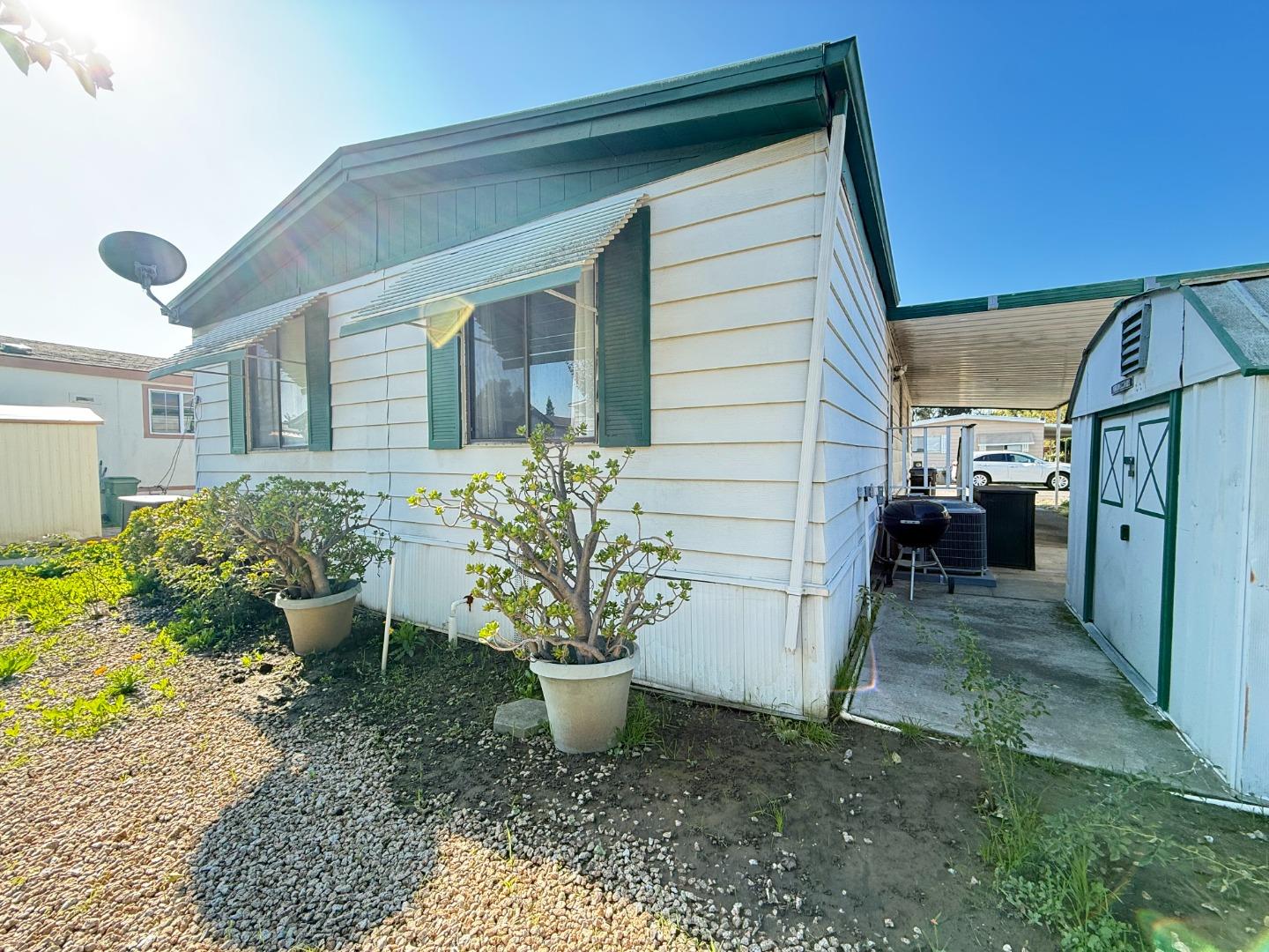 Detail Gallery Image 2 of 21 For 5450 Monterey Hwy #143,  San Jose,  CA 95111 - 3 Beds | 2 Baths