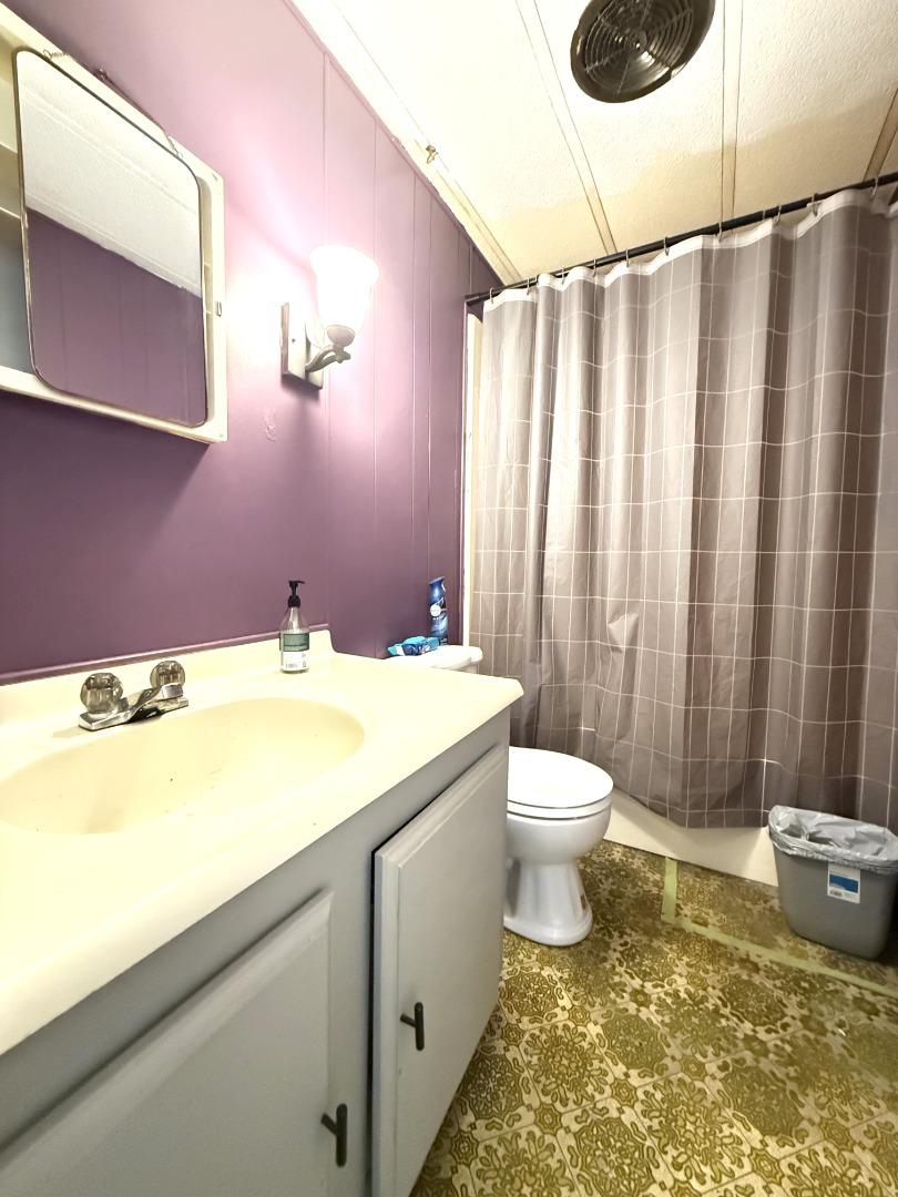 Detail Gallery Image 5 of 21 For 5450 Monterey Hwy #143,  San Jose,  CA 95111 - 3 Beds | 2 Baths