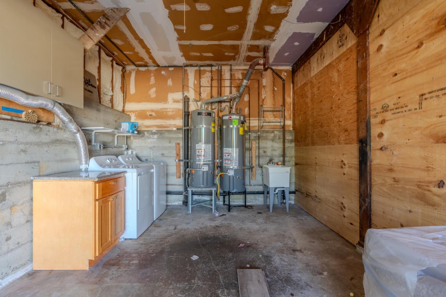 Detail Gallery Image 13 of 14 For 178 Montecito Ave, Pacifica,  CA 94044 - 2 Beds | 1 Baths