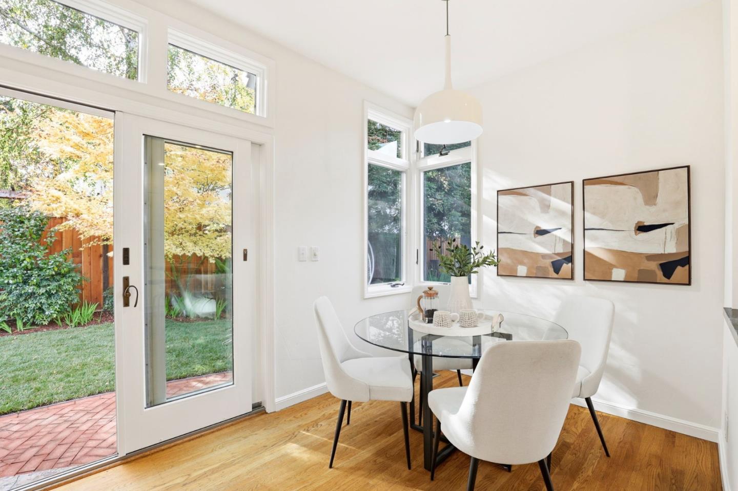 Detail Gallery Image 12 of 35 For 145 Cornell Rd, Menlo Park,  CA 94025 - 4 Beds | 3 Baths