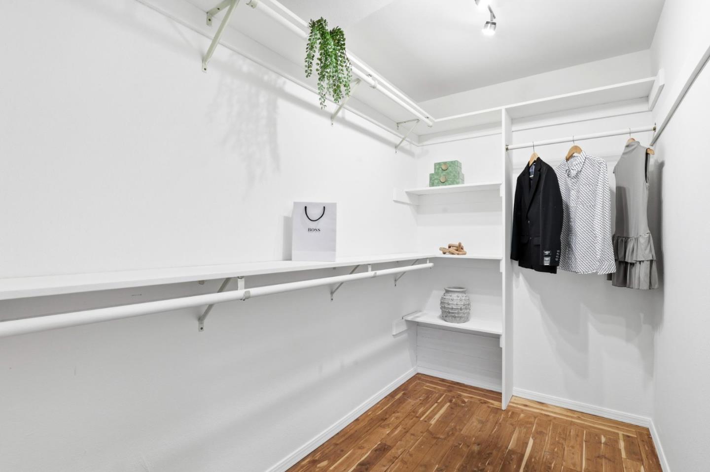 Detail Gallery Image 21 of 35 For 145 Cornell Rd, Menlo Park,  CA 94025 - 4 Beds | 3 Baths