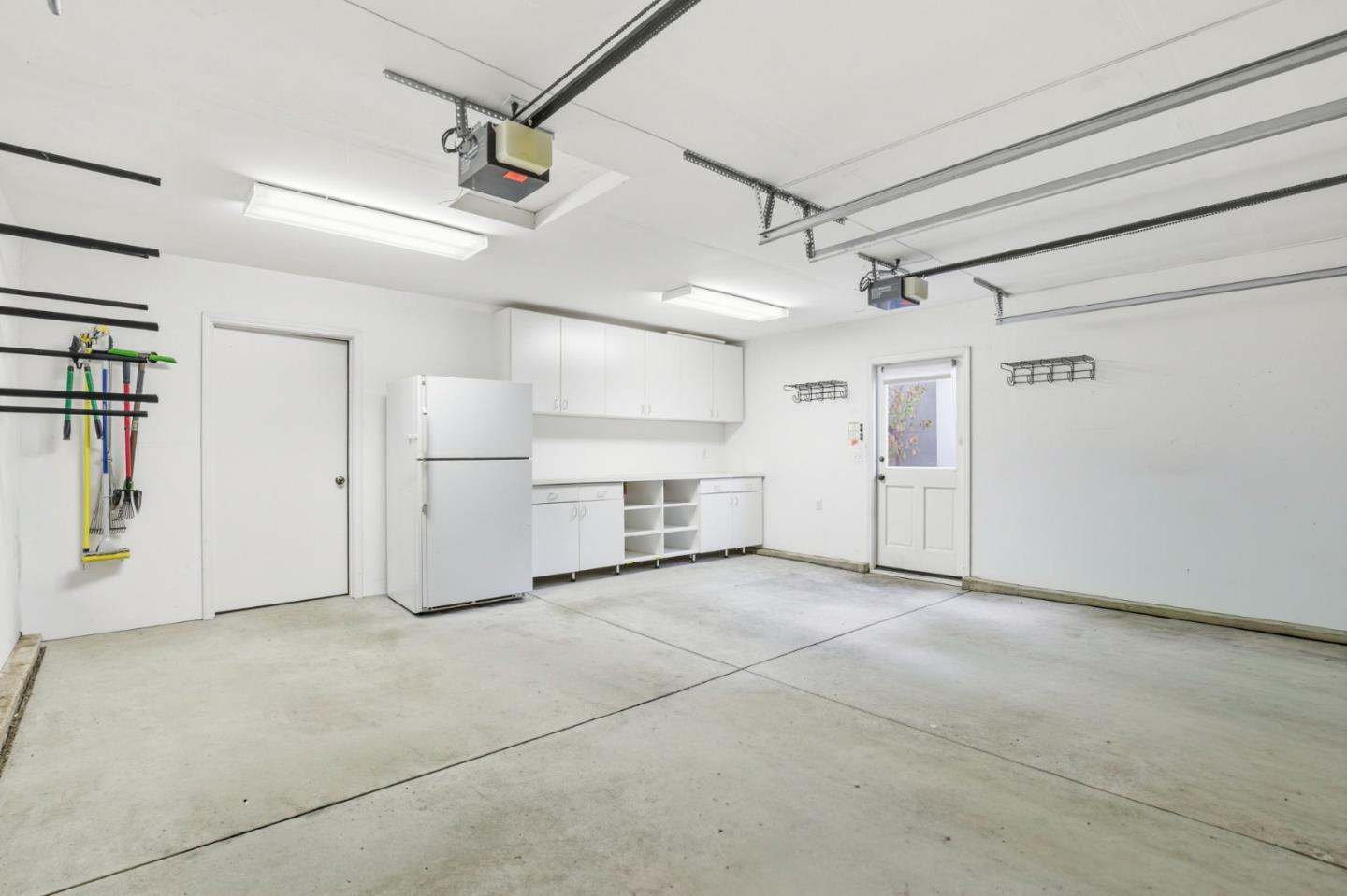 Detail Gallery Image 28 of 35 For 145 Cornell Rd, Menlo Park,  CA 94025 - 4 Beds | 3 Baths