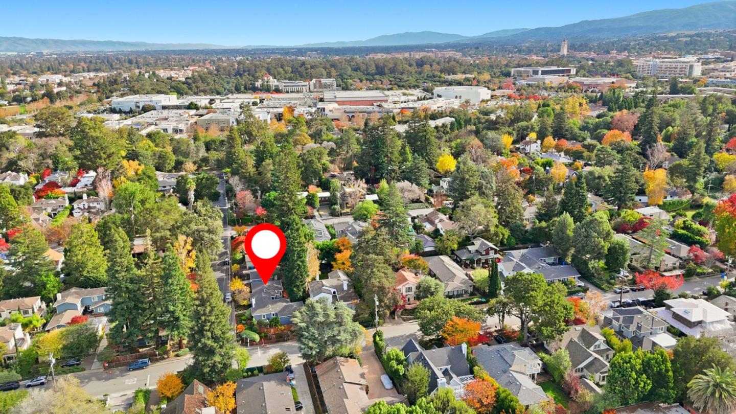 Detail Gallery Image 34 of 35 For 145 Cornell Rd, Menlo Park,  CA 94025 - 4 Beds | 3 Baths