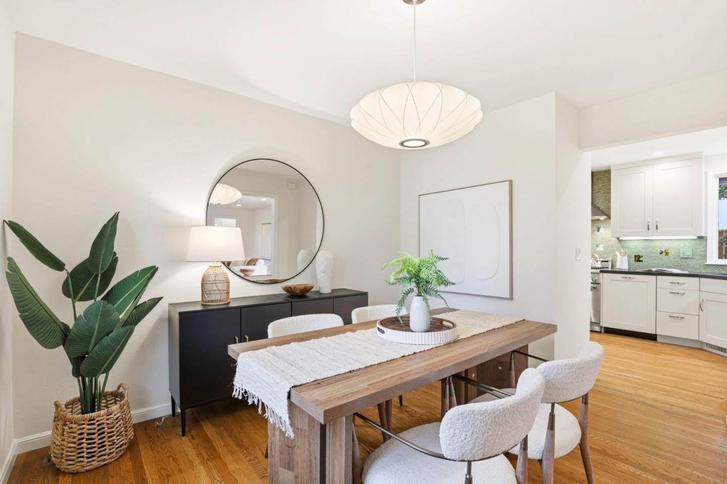 Detail Gallery Image 8 of 35 For 145 Cornell Rd, Menlo Park,  CA 94025 - 4 Beds | 3 Baths