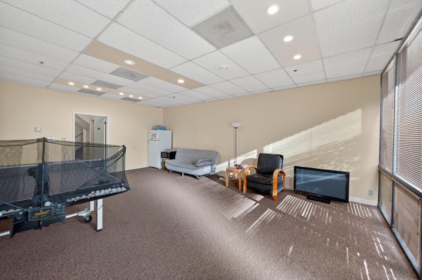 Detail Gallery Image 14 of 43 For 20 S Linden Ave 3b,  South San Francisco,  CA 94080 - – Beds | – Baths