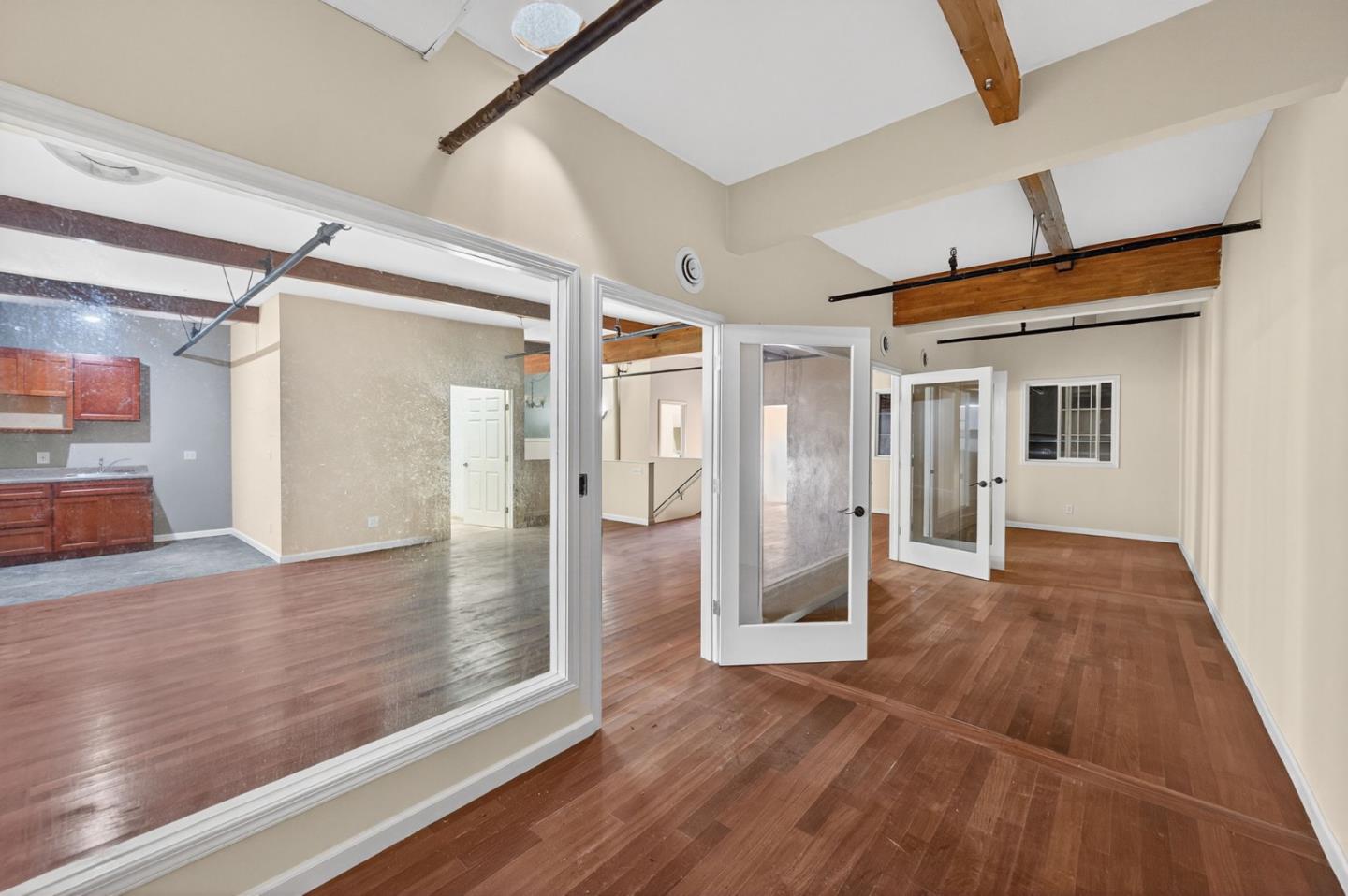 Detail Gallery Image 25 of 43 For 20 S Linden Ave 3b,  South San Francisco,  CA 94080 - – Beds | – Baths