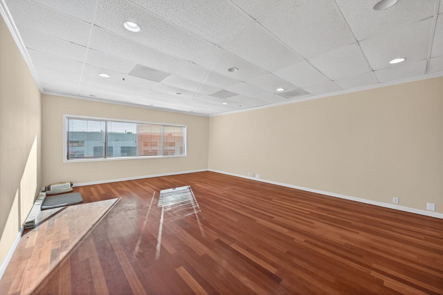 Detail Gallery Image 31 of 43 For 20 S Linden Ave 3b,  South San Francisco,  CA 94080 - – Beds | – Baths