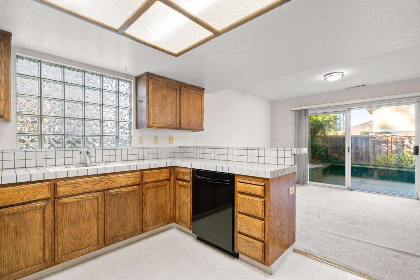 Detail Gallery Image 16 of 33 For 915 Kara Way, Campbell,  CA 95008 - 3 Beds | 2/1 Baths