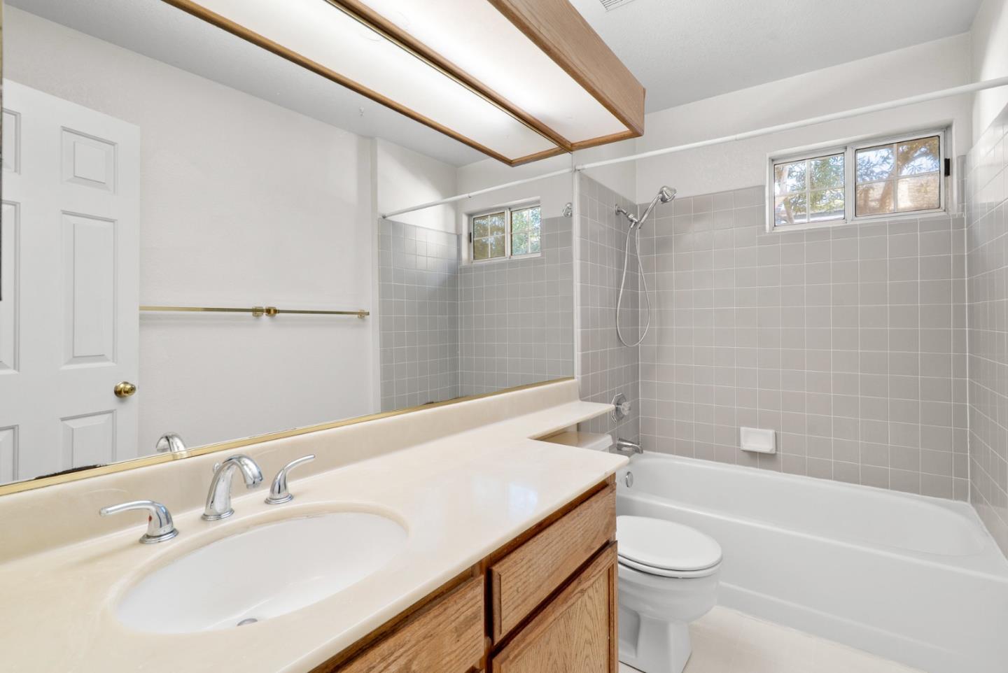 Detail Gallery Image 24 of 33 For 915 Kara Way, Campbell,  CA 95008 - 3 Beds | 2/1 Baths