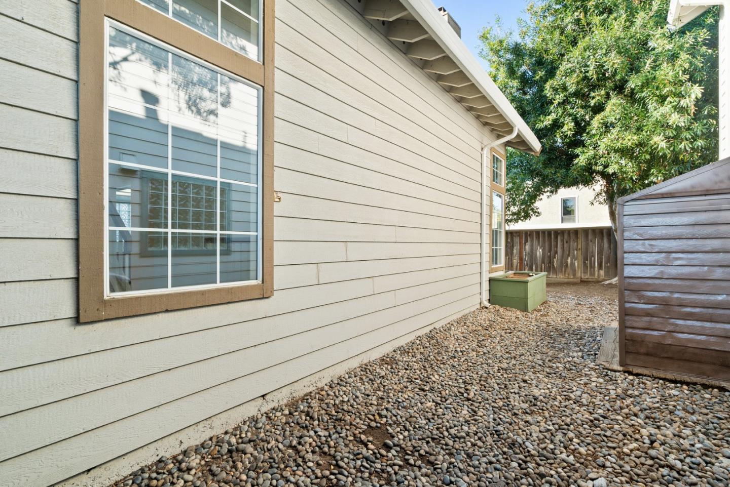 Detail Gallery Image 31 of 33 For 915 Kara Way, Campbell,  CA 95008 - 3 Beds | 2/1 Baths