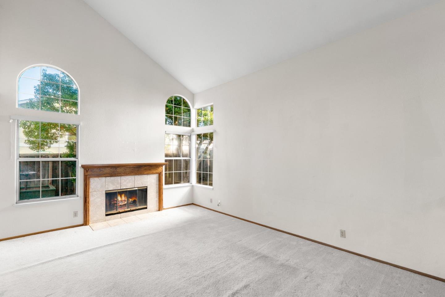 Detail Gallery Image 6 of 33 For 915 Kara Way, Campbell,  CA 95008 - 3 Beds | 2/1 Baths