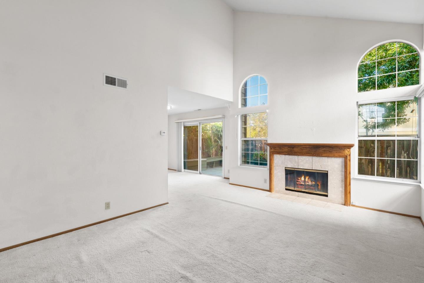 Detail Gallery Image 7 of 33 For 915 Kara Way, Campbell,  CA 95008 - 3 Beds | 2/1 Baths