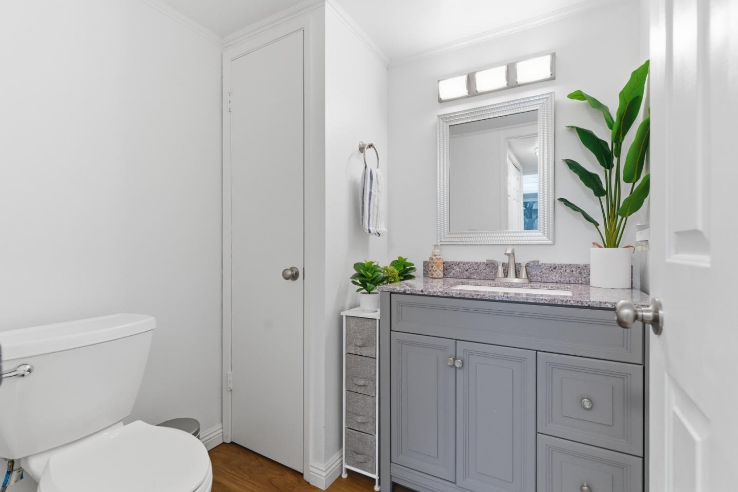 Detail Gallery Image 12 of 33 For 7066 Cypress Point Ct, San Jose,  CA 95139 - 3 Beds | 2/1 Baths