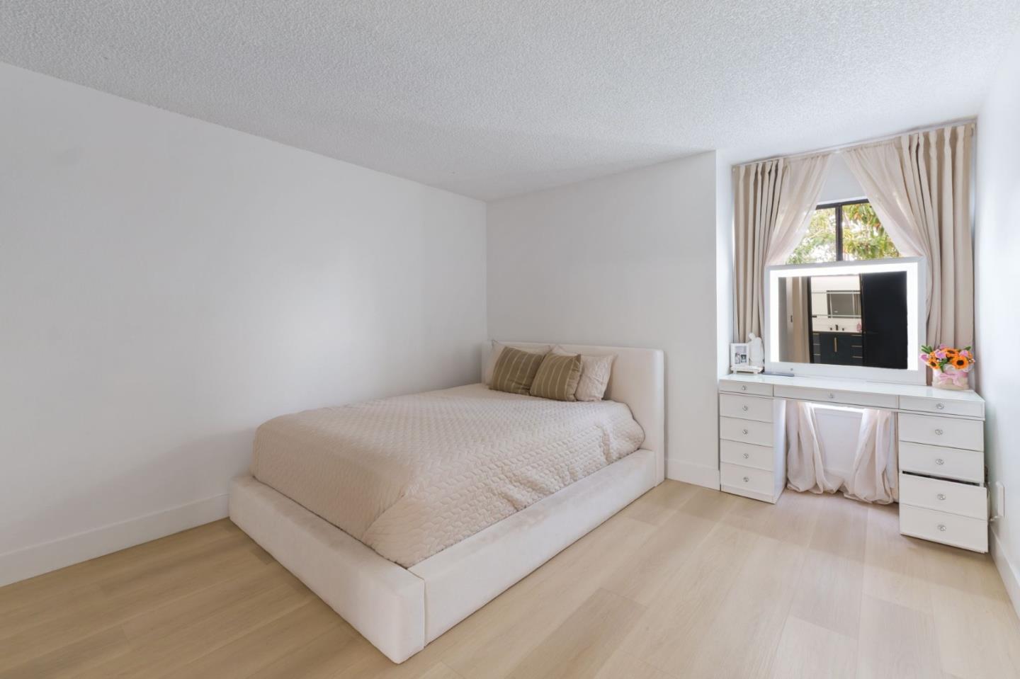 Detail Gallery Image 18 of 22 For 2422 N Main St #F,  Salinas,  CA 93906 - 2 Beds | 2 Baths