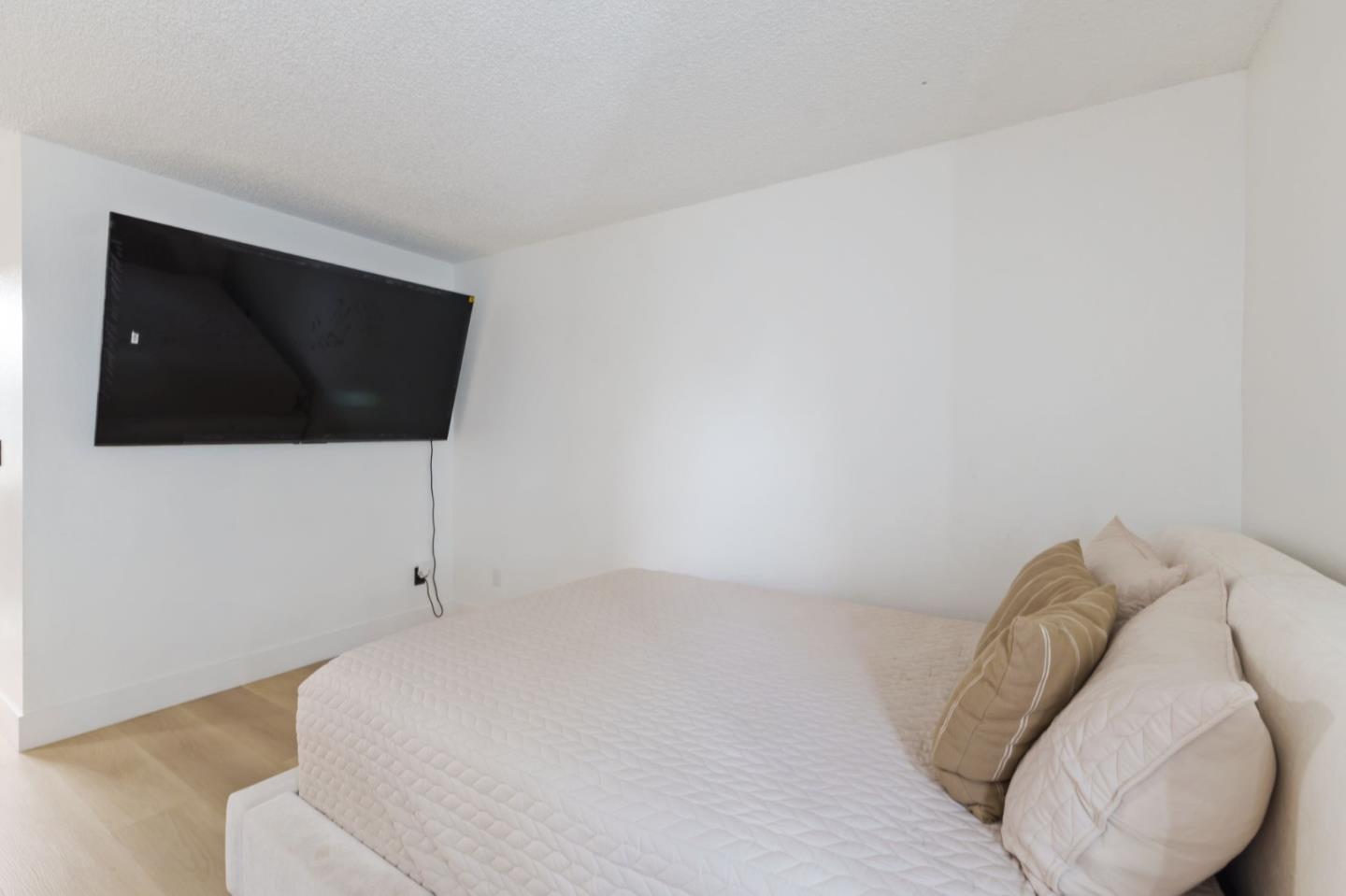 Detail Gallery Image 19 of 22 For 2422 N Main St #F,  Salinas,  CA 93906 - 2 Beds | 2 Baths