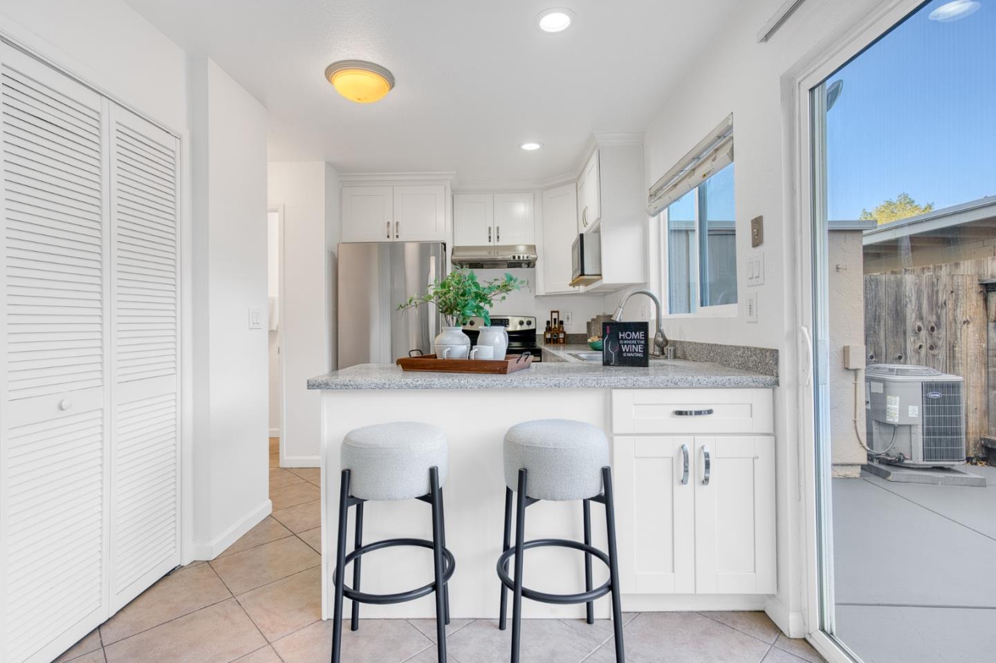 Photo #12: ML82028682 Listing: Photo #12