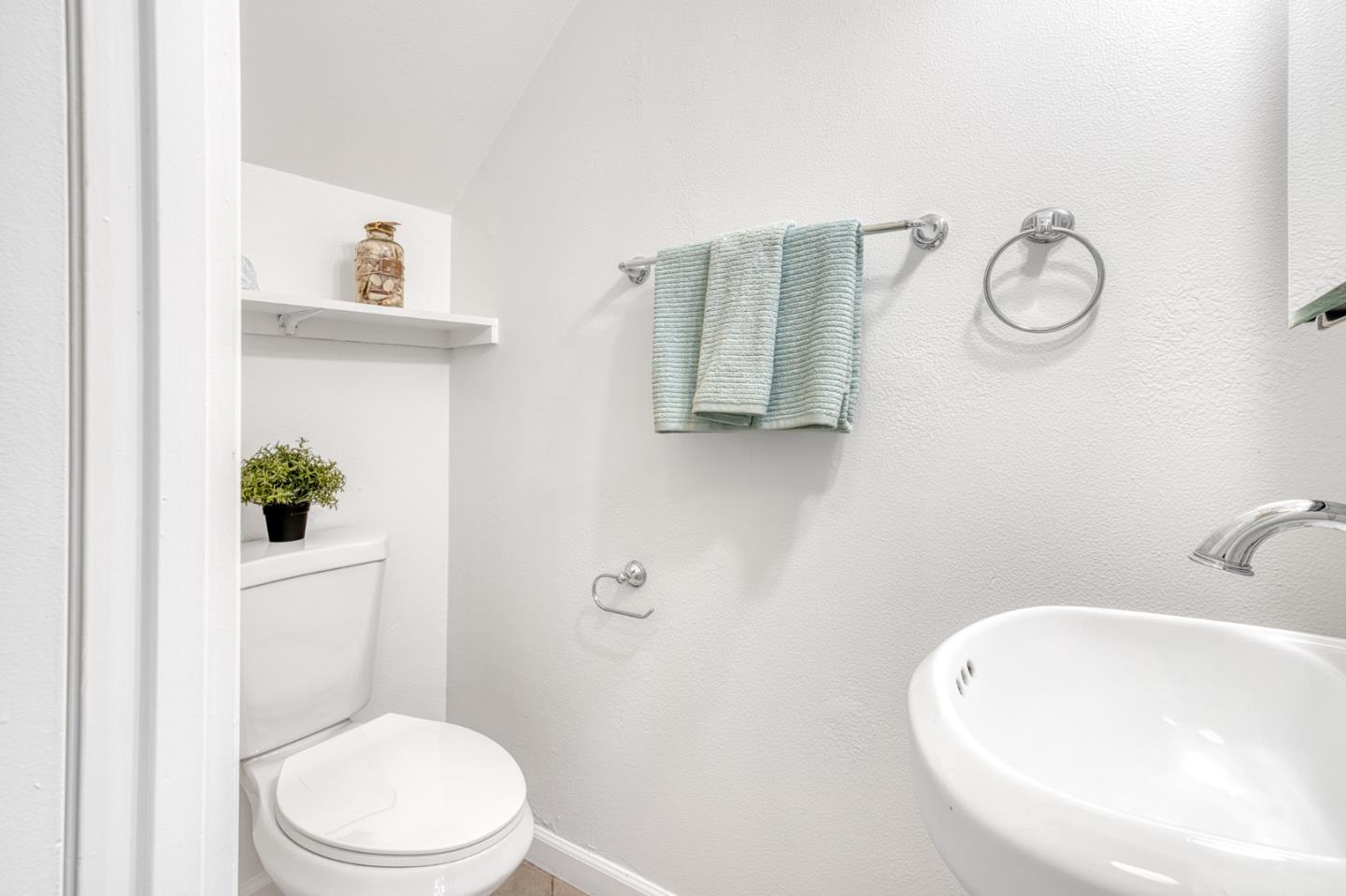 Photo #18: ML82028682 Listing: Photo #18